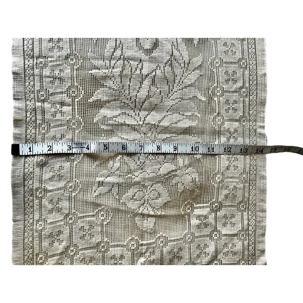 Lace Table Runner 39.5x14.5 Floral & Geometric Pattern Creamy Beige VTG Wedding